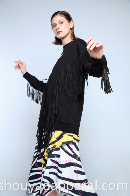 SWEATSHIRT WITH TASSELS DECORATION